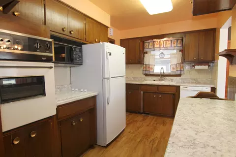 475 Ruby Dr, West Saint Paul, MN 55118 photo 6