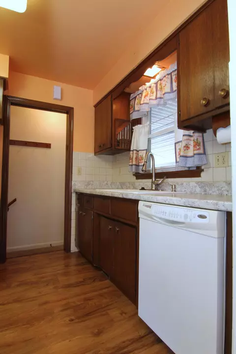 475 Ruby Dr, West Saint Paul, MN 55118 photo 8