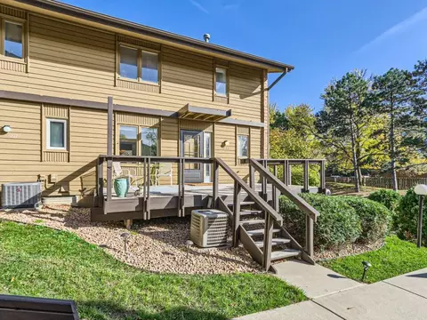 1215 Brighton Sq, New Brighton, MN 55112
