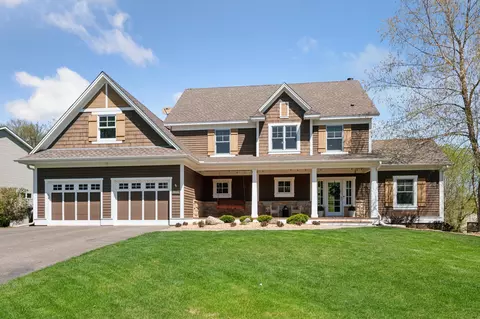 4111 Hallgren Ln, Excelsior, MN 55331