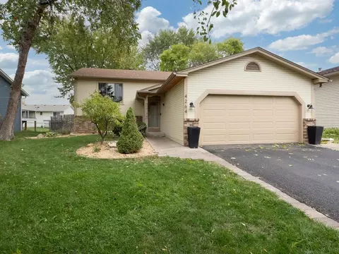 4264 Sun Cliff Rd, Eagan, MN 55122