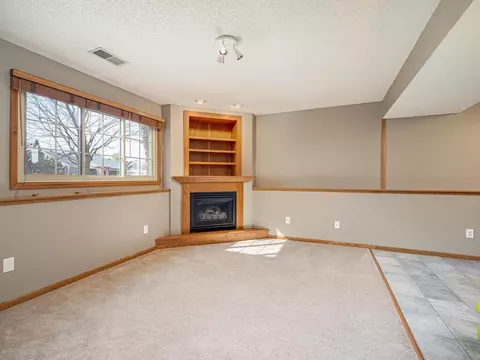 4264 Sun Cliff Rd, Eagan, MN 55122 photo 18
