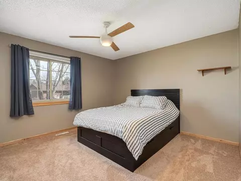 4264 Sun Cliff Rd, Eagan, MN 55122 photo 14