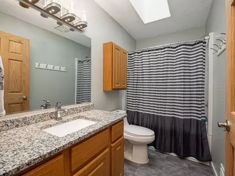 4264 Sun Cliff Rd, Eagan, MN 55122 photo 16