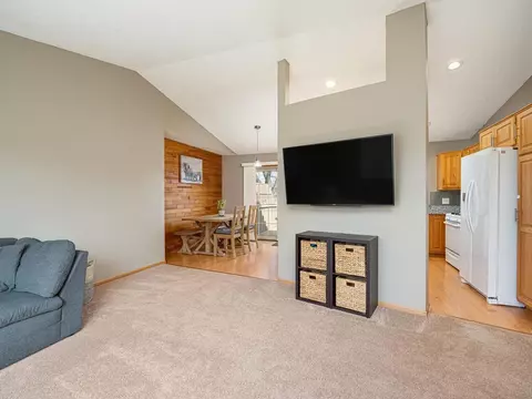 4264 Sun Cliff Rd, Eagan, MN 55122 photo 7
