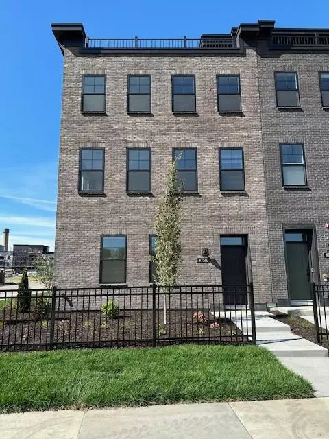 875 Falls Psge W #K, Saint Paul, MN 55116