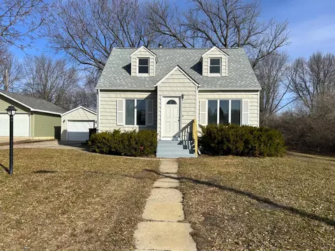 118 S 16th St, Montevideo, MN 56265