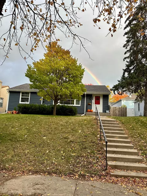3450 Abbott Ave N, Robbinsdale, MN 55422
