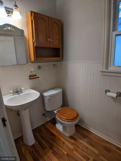 Bath - 208 15th Ave S, Saint Cloud, MN 56301 photo 1 of 2