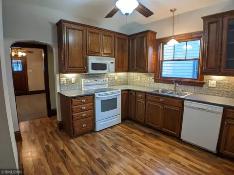 Kitchen - 208 15th Ave S, Saint Cloud, MN 56301 photo 3 of 5
