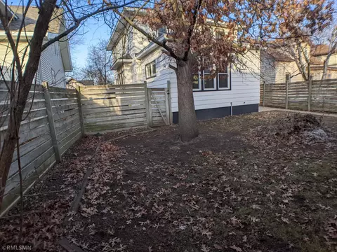 Exterior - 208 15th Ave S, Saint Cloud, MN 56301 photo 5 of 9