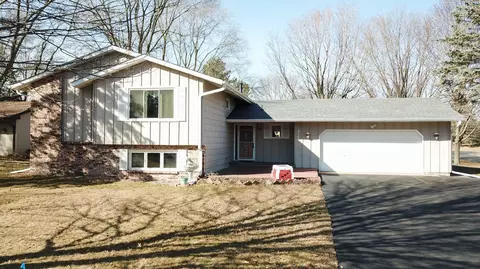 4765 Lorinda Dr, Shoreview, MN 55126