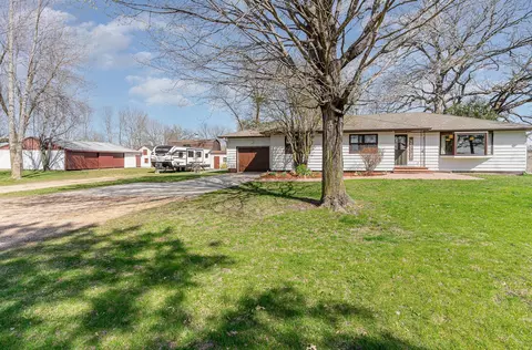 37585 State Highway 13, Montgomery, MN 56069