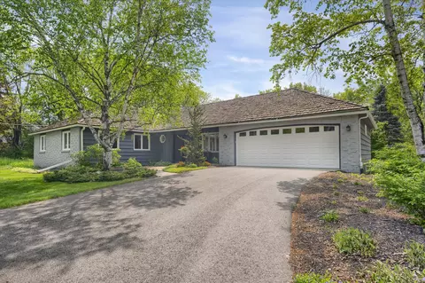 1509 W 152nd St, Burnsville, MN 55306