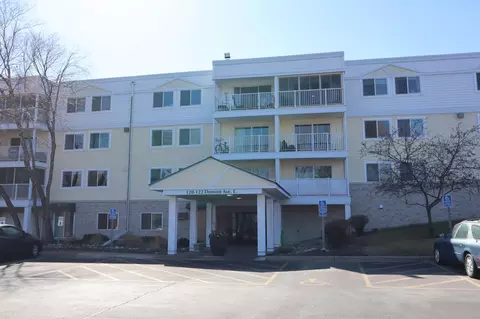 122 Demont Ave E #360, Little Canada, MN 55117