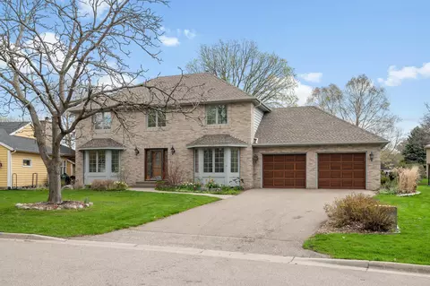 9313 Rich Rd, Bloomington, MN 55437