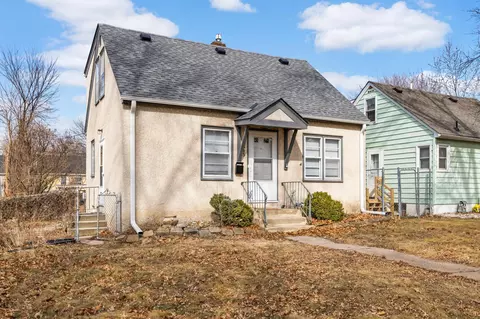 1845 Hawthorne Ave E, Saint Paul, MN 55119
