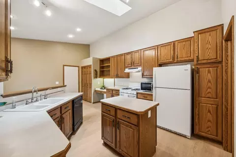 858 Ivy Ln, Eagan, MN 55123 photo 16