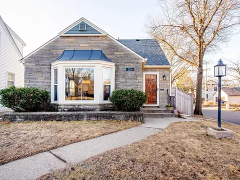 2116 Scheffer Ave, Saint Paul, MN 55116