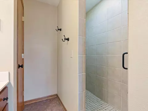 Bath - 16196 Birch Ln, Brainerd, MN 56401 photo 2 of 3
