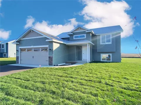 381 18th Street Ct NW, Sauk Rapids, MN 56379