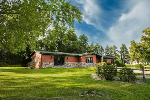 46110 194th St, Morris, MN 56267