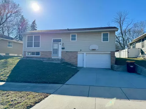 2929 16th Ave NW, Rochester, MN 55901