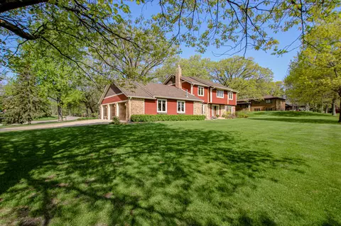 2002 Ridgewood Dr NW, Alexandria, MN 56308