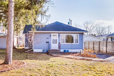 1900 Hinckley St, White Bear Lake, MN 55110