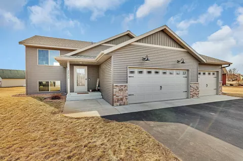 26176 Bluebird Ln, Saint Cloud, MN 56301