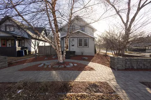 302 N Vine St, Fergus Falls, MN 56537