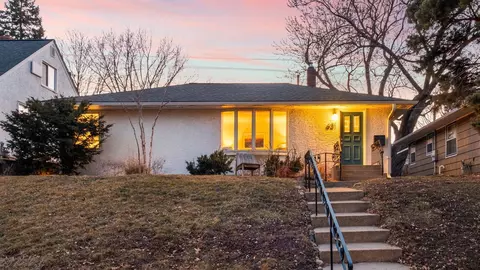 631 Warwick St, Saint Paul, MN 55116