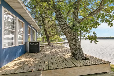20725 Edgewater Rd, Richmond, MN 56368