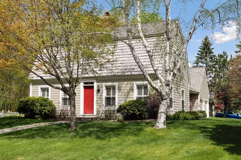 12893 Floral Ave, Apple Valley, MN 55124