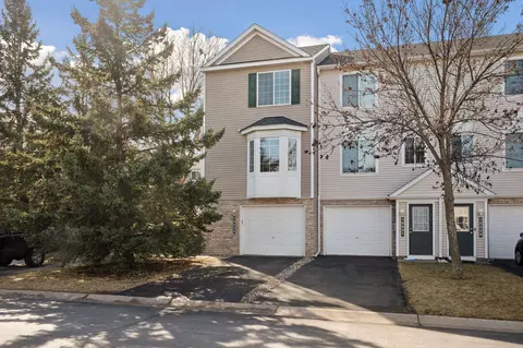 15533 Flight Way, Apple Valley, MN 55124