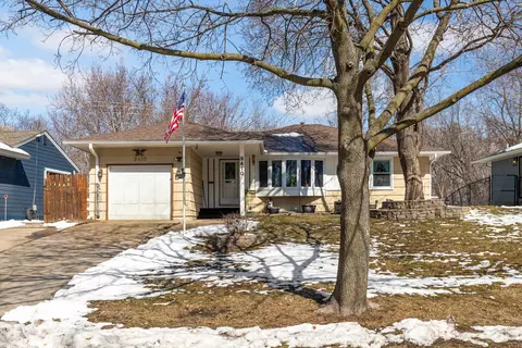 9410 W 14th St, Saint Louis Park, MN 55426