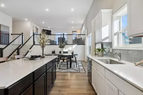 2075 Norway Ln, Lino Lakes, MN 55038