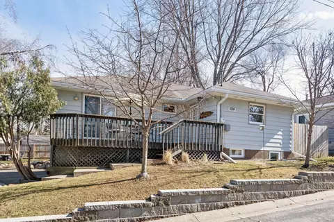 1574 Canary Ln, Mound, MN 55364