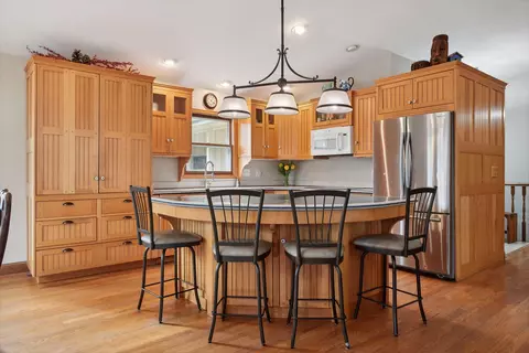 13361 Wyola Rd, Minnetonka, MN 55305