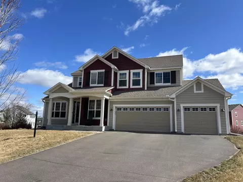 7 Radley Pl, North Oaks, MN 55127