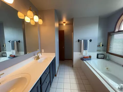 204 Eagles Bluff Rd, La Crescent, MN 55947 photo 5