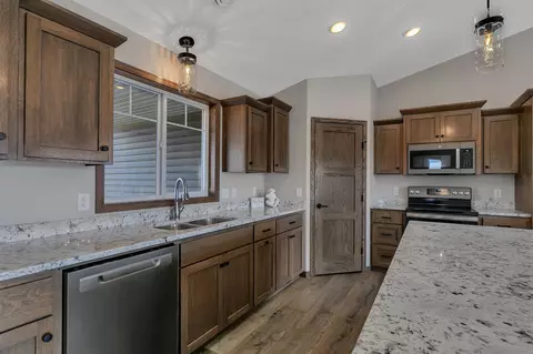 84 Meadow Ln, Cold Spring, MN 56320 photo 3