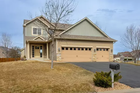21355 Hytrail Cir, Lakeville, MN 55044