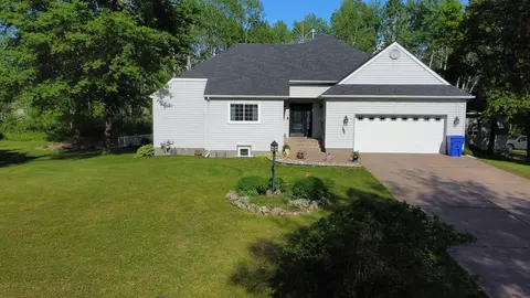 934 Newberry Ave, Moose Lake, MN 55767