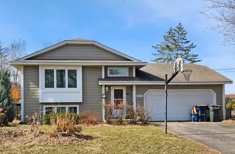 18135 Empire Trl, Farmington, MN 55024