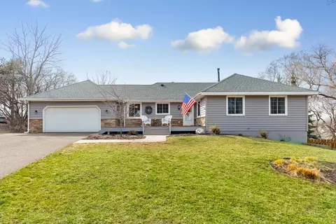 2005 Highland View Ave S, Burnsville, MN 55337