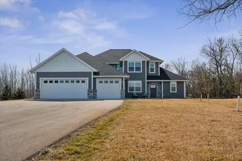 5933 Raven Point Rd, Prior Lake, MN 55372