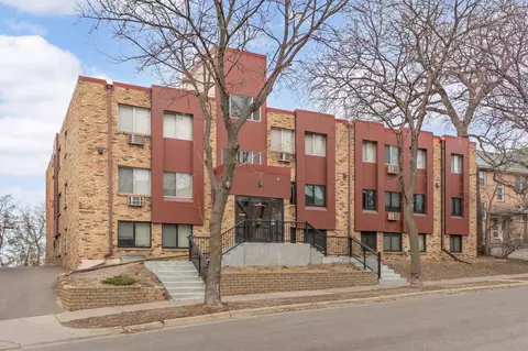 520 Ridgewood Ave #205, Minneapolis, MN 55403