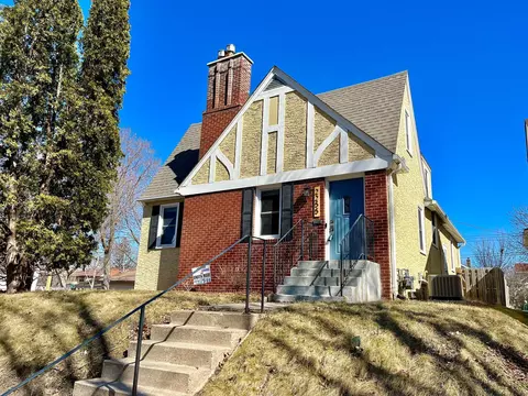 2255 Cleveland St NE, Minneapolis, MN 55418