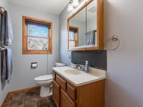 Bath - 815 Beech St, Brainerd, MN 56401 photo 1 of 2